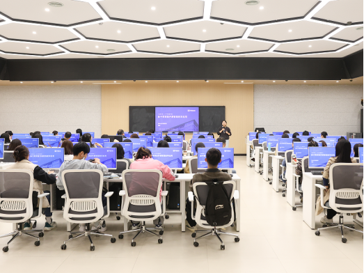 我校成功举办雨课堂AI赋能教学系列培训